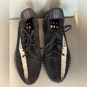 Yeezy Sply 350 Sneakers in Oreo Size 11
